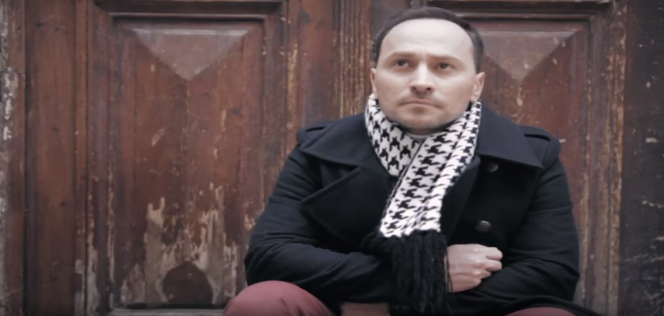 Το παιδί που κρύβεις