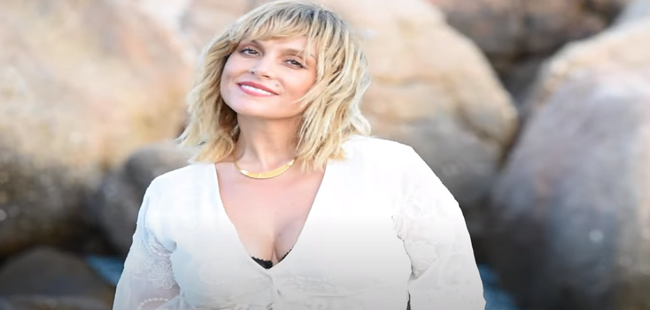 ΕΛΕΩΝΟΡΑ ΖΟΥΓΑΝΕΛΗ