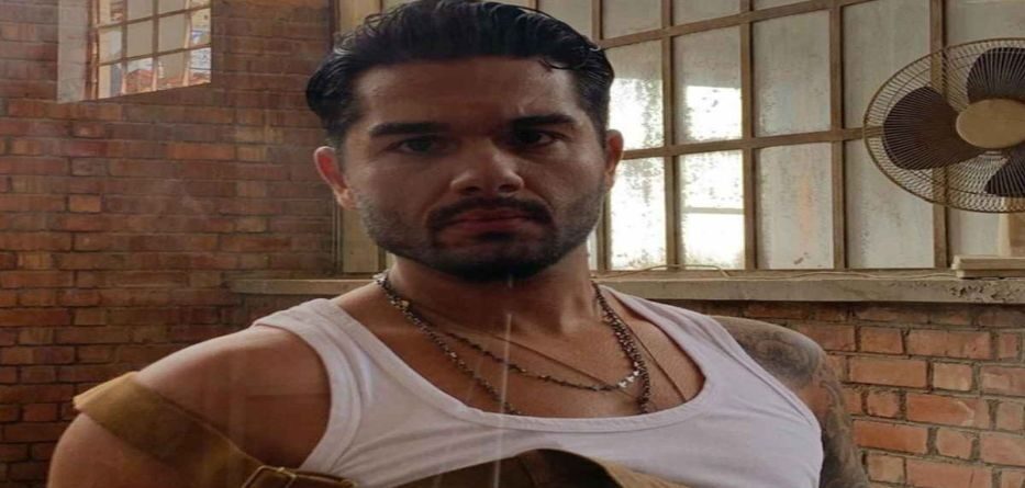 Πιάσε Απ' Το Χέρι Τη Ζωή