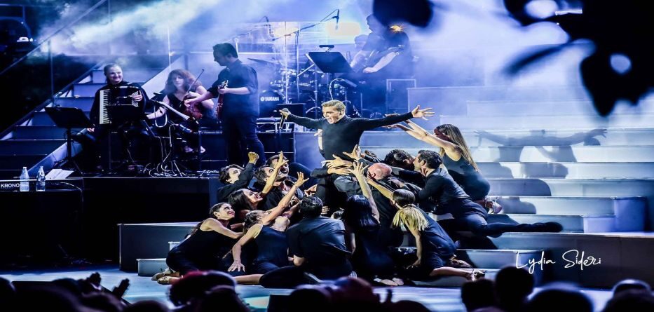 Tάκης Ζαχαράτος