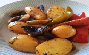 με κουρκουμά και βότανα