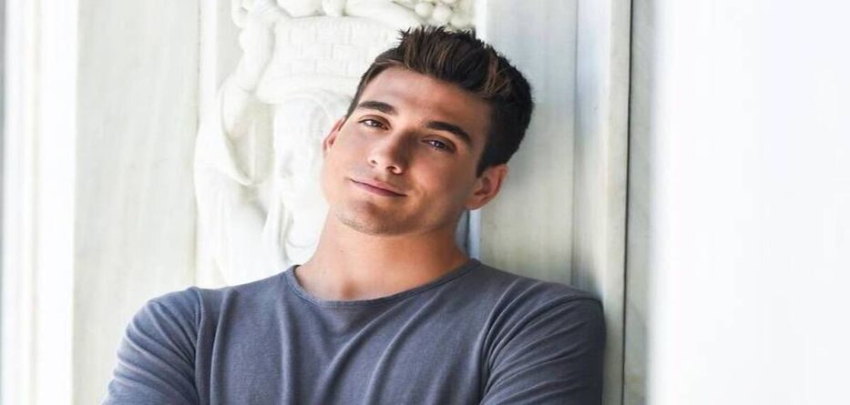 Μην Της Πείτε