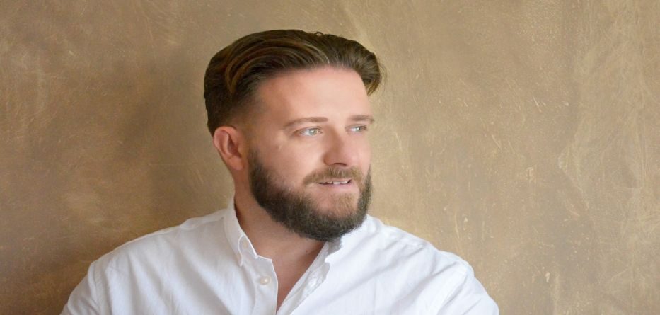 Να M' Aγαπάς Tώρα