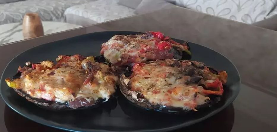 πλευρώτους