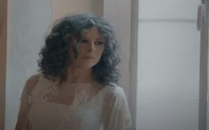 Στην Πλάτη Του Καιρού