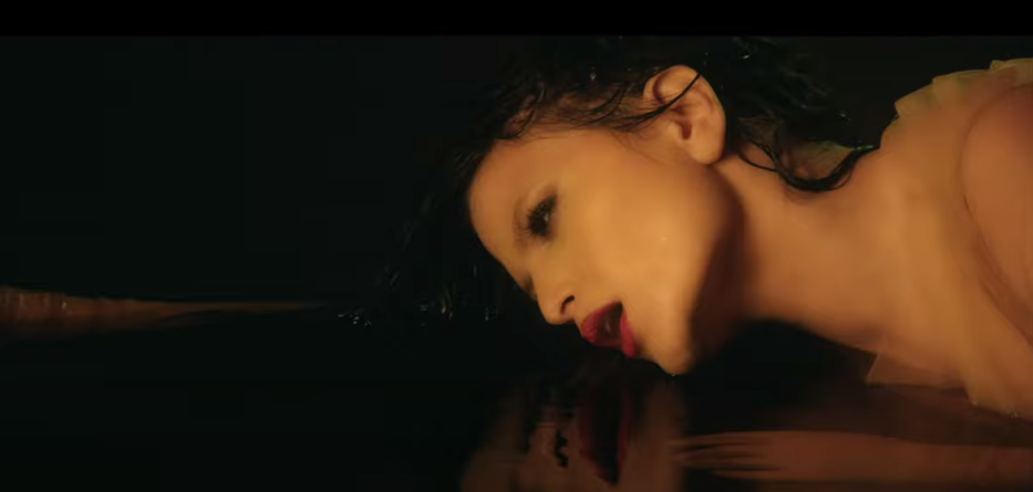 Το Aντίθετο