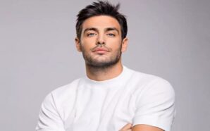 Ο Κώστας Μαρτάκης τραγουδάει «Το Σ’ αγαπώ» με τον ωραιότερο&hellip;